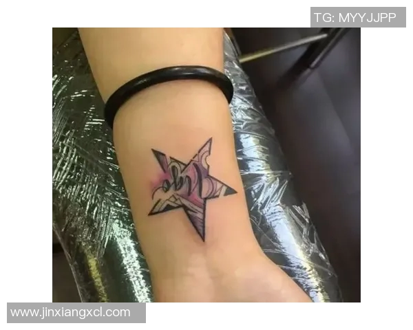 足球明星独特5角星纹身背后的故事与意义解析